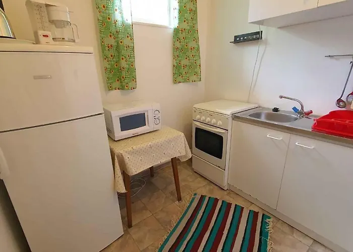 In - Balaton 43122 בית נופש *